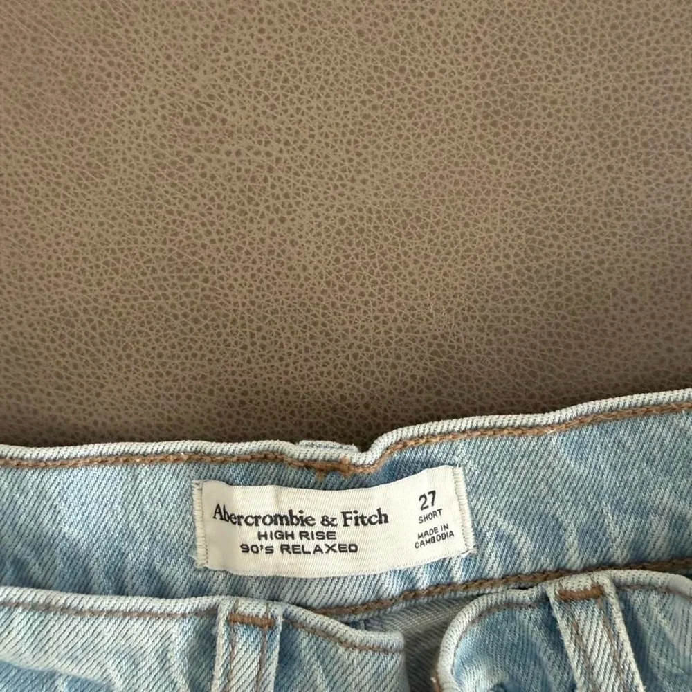 Abercrombie & Fitch Light Blue Ripped Straight Leg Jeans - Picture 3 of 3